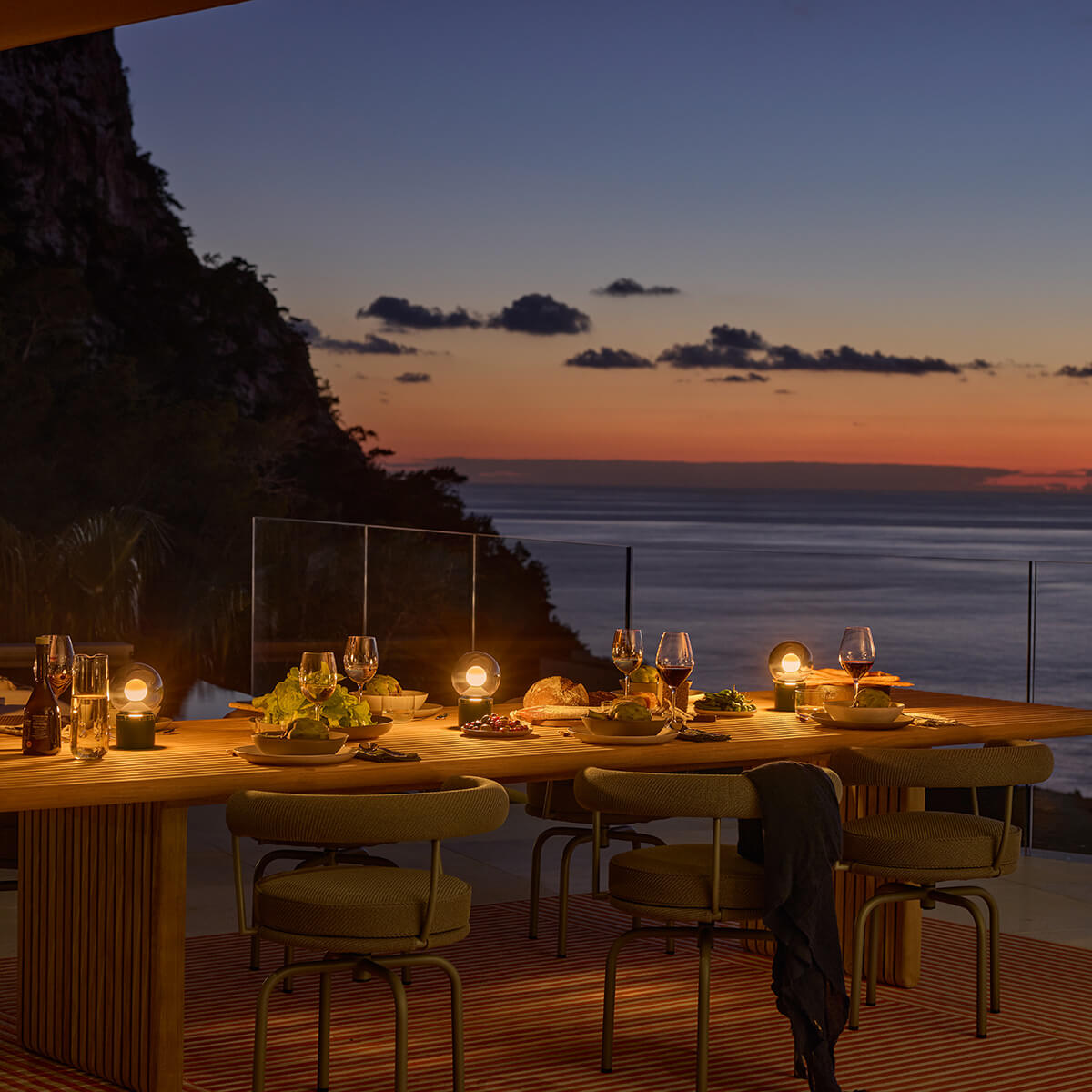 Occhio Luna pura LED Akkuleuchte, dark chrome