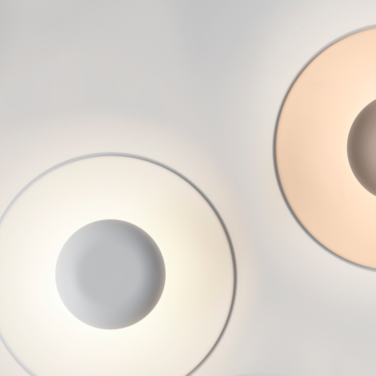 Vibia Funnel 2013 LED Wand- / Deckenleuchte, Ø: 35 cm, weiß und soft pink