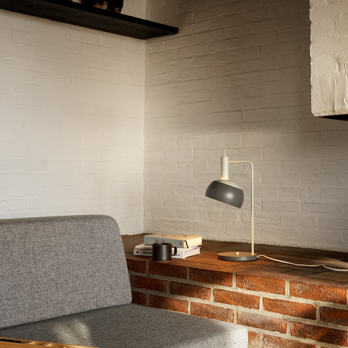 Louis Poulsen FJ Elements Tischleuchte, grau matt (2-Ton-Effekt)