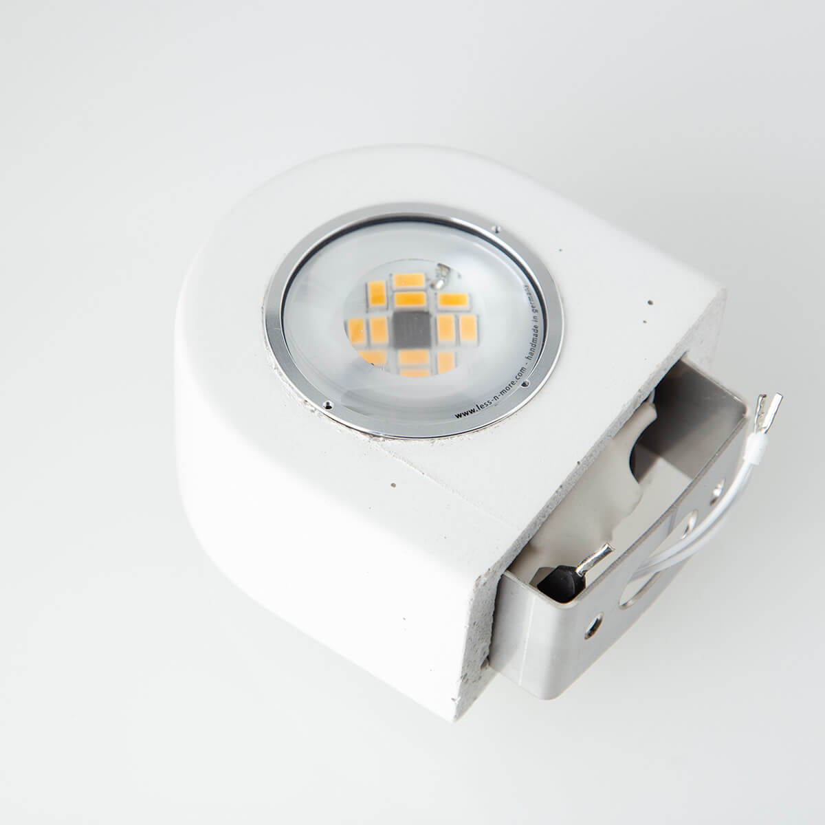 Less 'n' more Mimix Beton LED Wandstrahler, 2-flg., weiß poliert (©Leuchtenland.com)