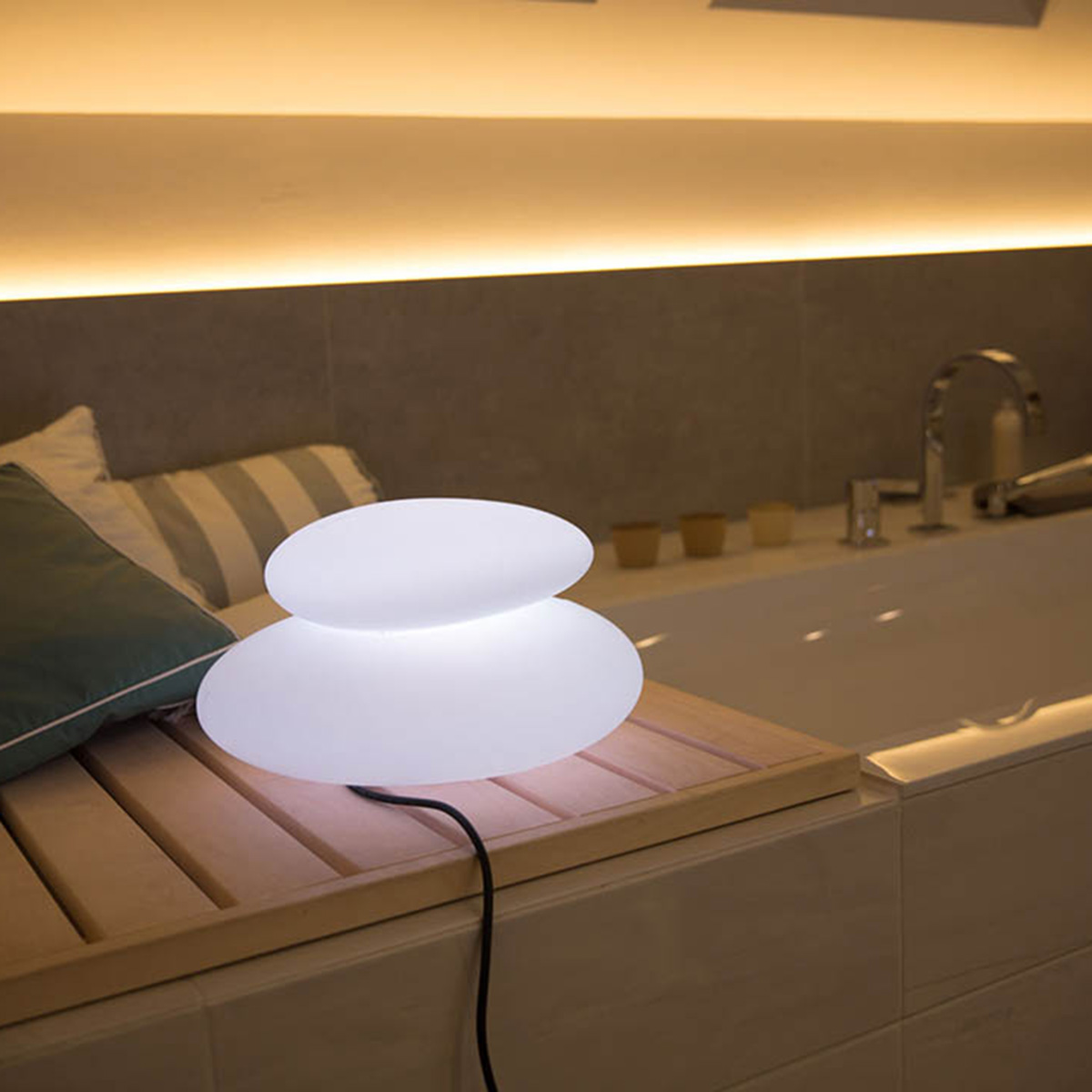 8 seasons design Shining Stone Dekoleuchte, weiß