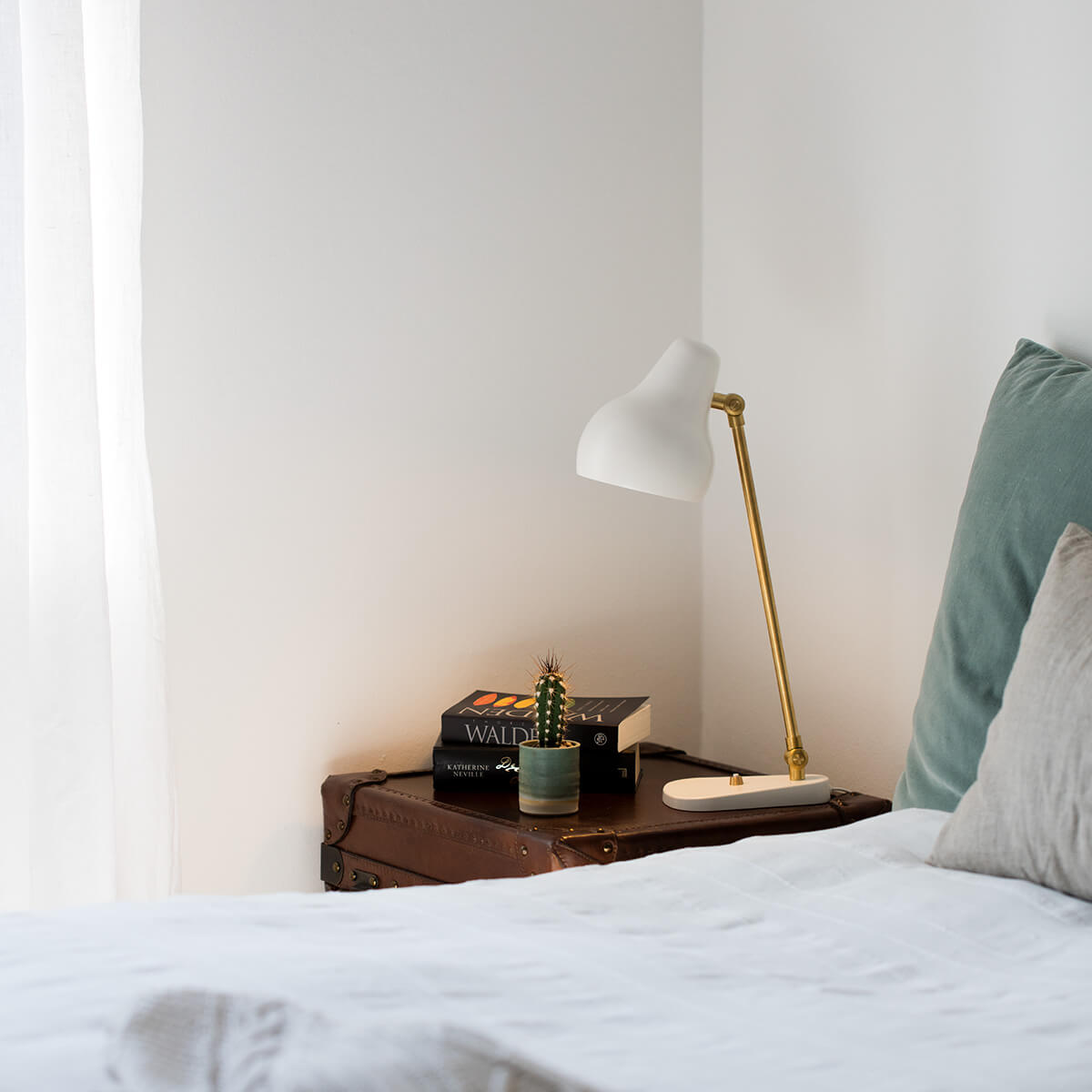 Louis Poulsen VL38 LED Tischleuchte, weiß