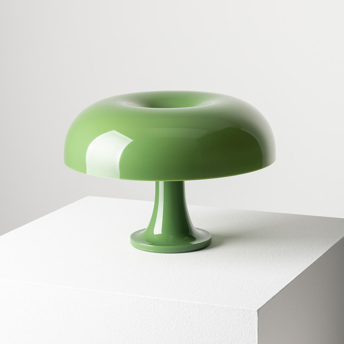 Artemide Nessino Tavolo, grün