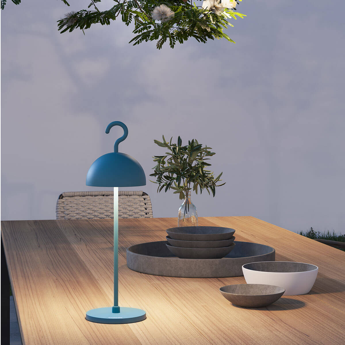 Sompex Hook LED Akkutisch- / Pendelleuchte, blau