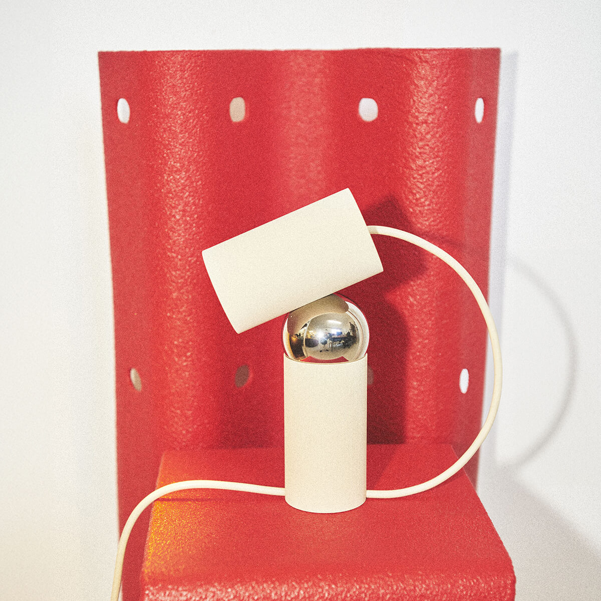 Flos Bilboquet Tischleuchte, Linen (beige) (©Flos)