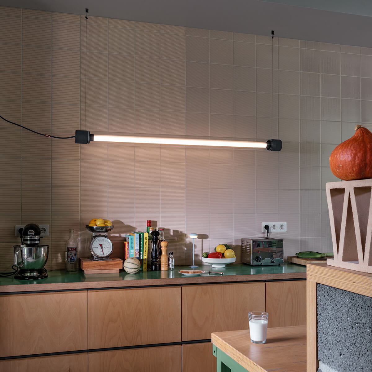 Fatboy Tjoep Large LED Wand- / Pendelleuchte, anthrazit