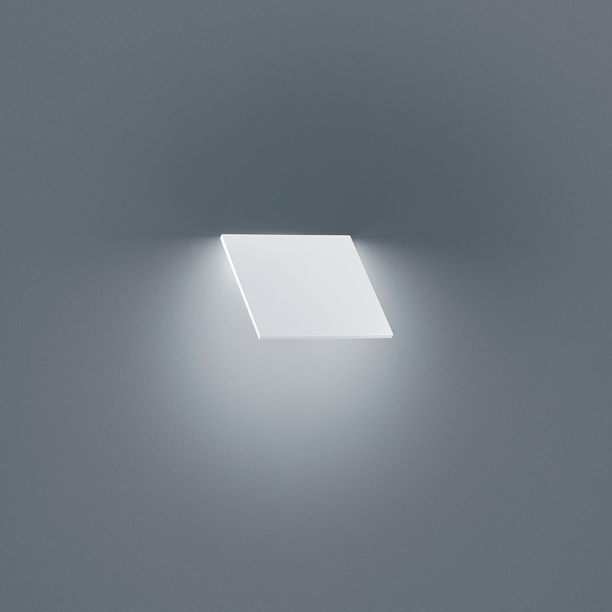 Helestra Meta LED Außenwandleuchte, weiß matt