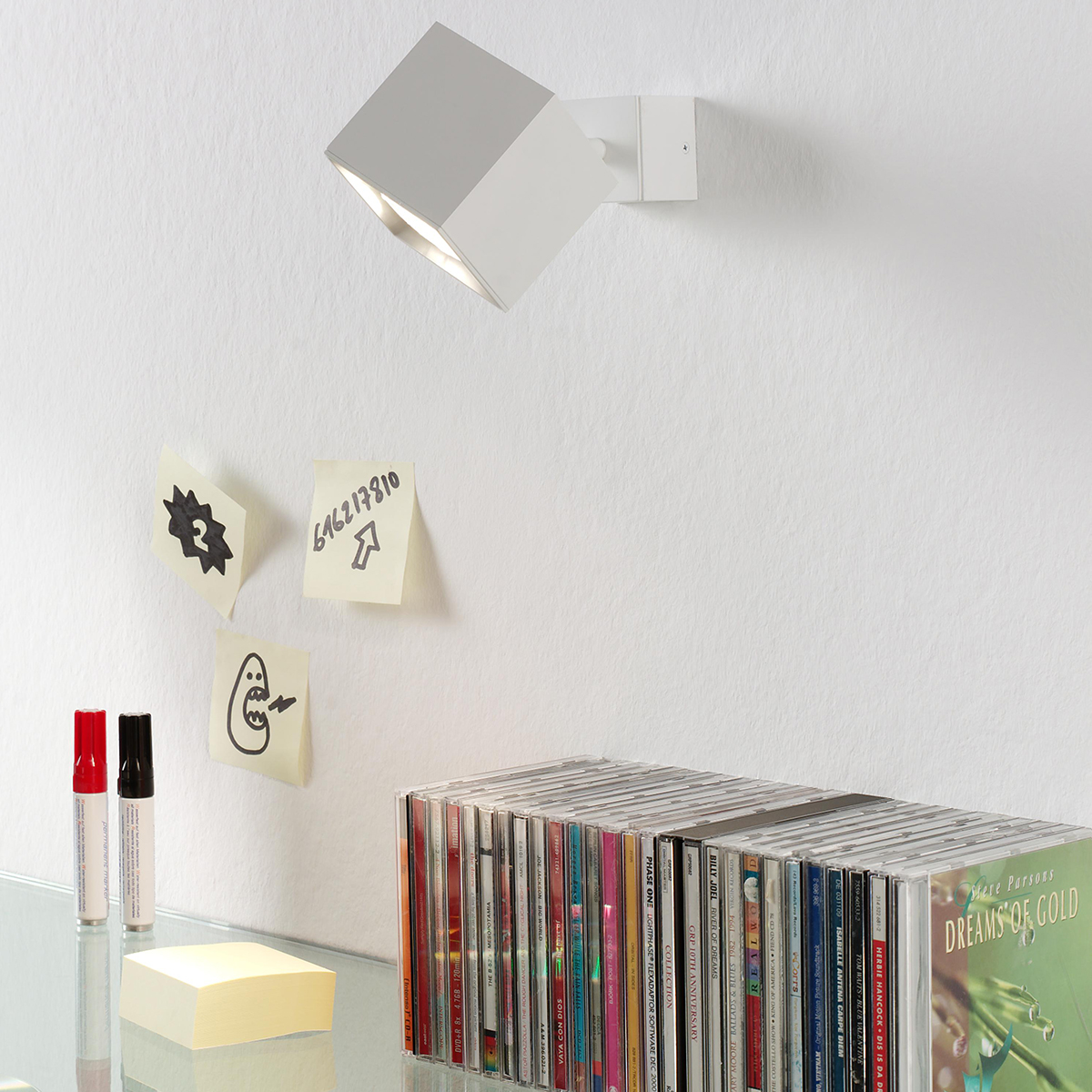 Dau Spot Wand- / Deckenstrahler