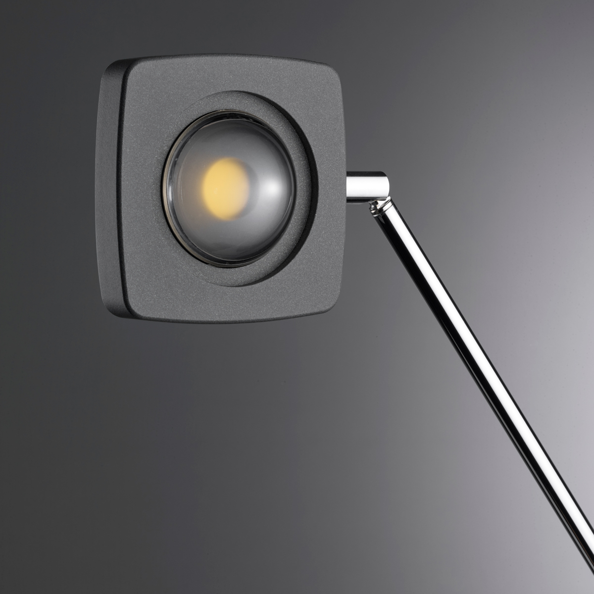 Oligo Kelveen LED Beistellleuchte, schwarz matt