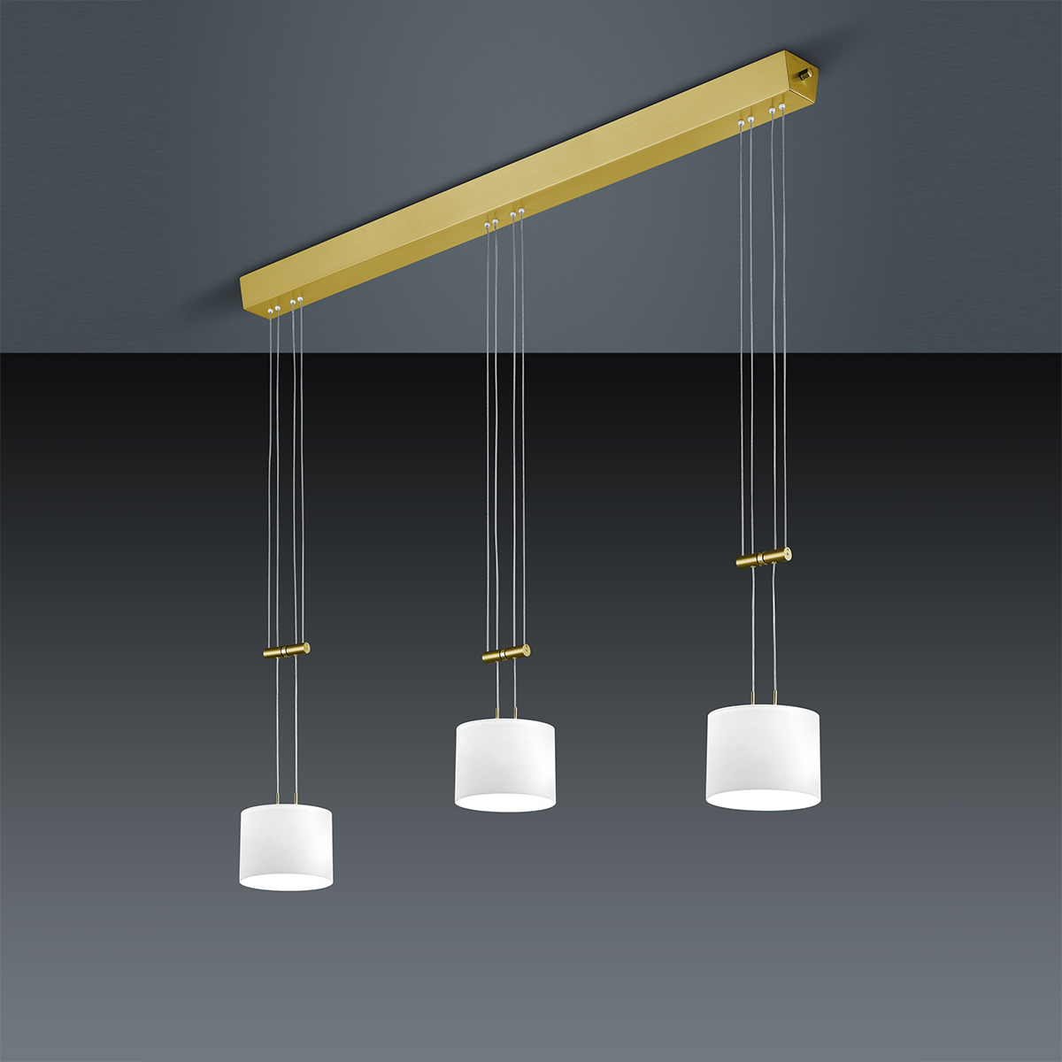 Bankamp Grazia LED Pendelleuchte, 3-flg., Messing matt / blank