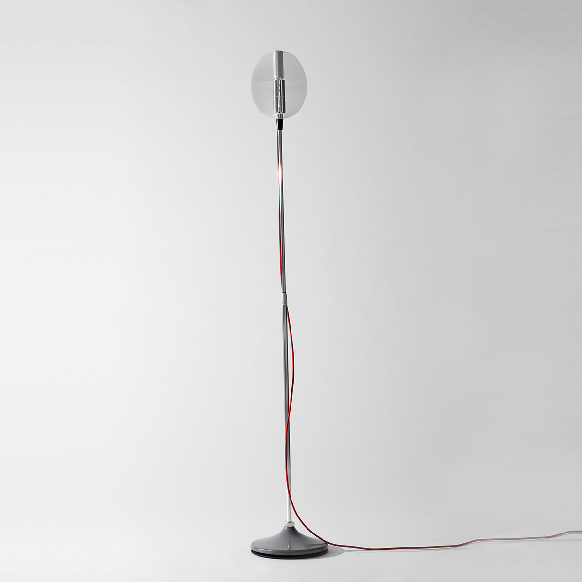 Less 'n' more Stereo LED Stehleuchte, Alu poliert / Beton grau (Leuchtenkopf mit Lichtsegel)