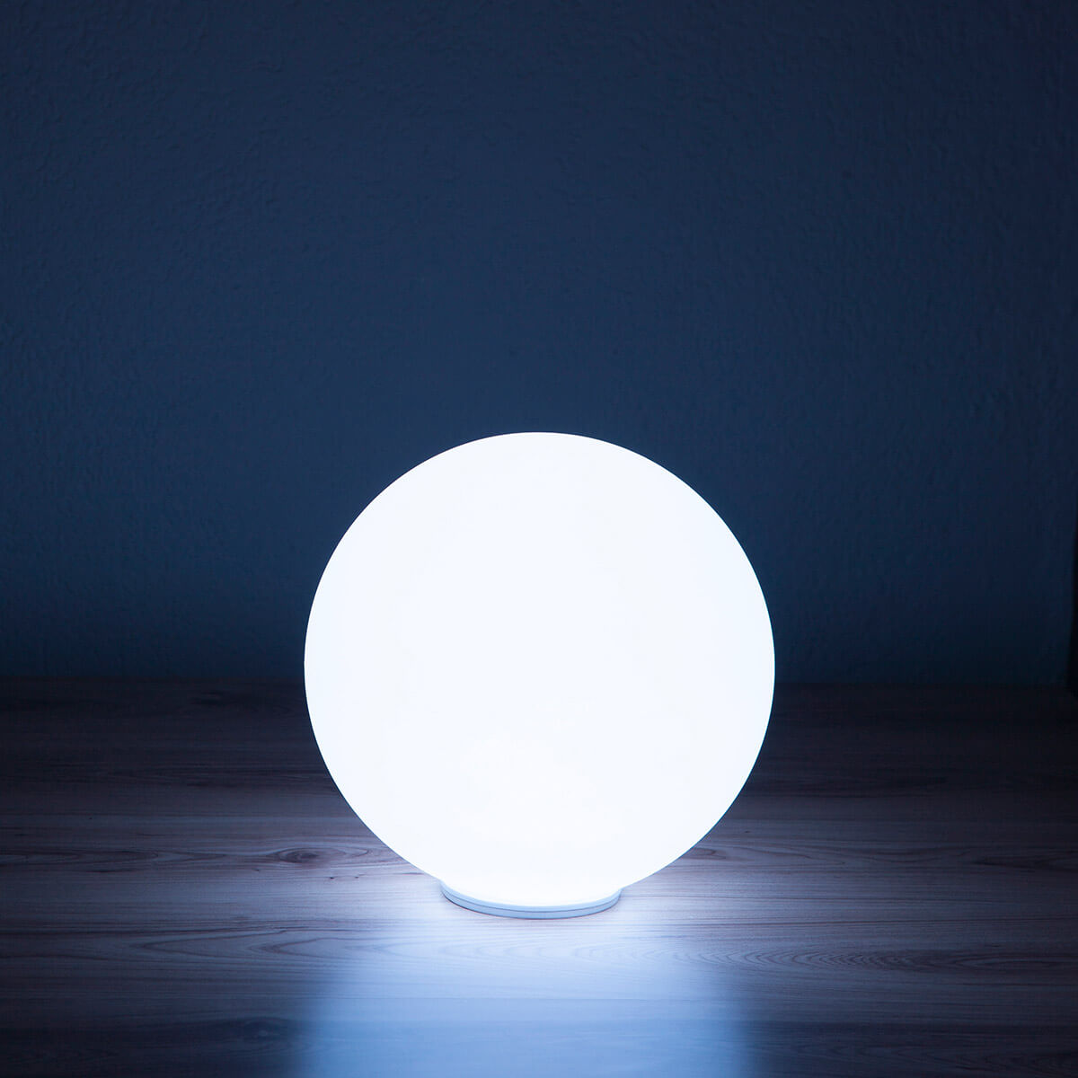 Epstein-Design Snowball Stationär CCT-LED Kugelleuchte mit ZigBee, Ø: 30 cm, weiß
