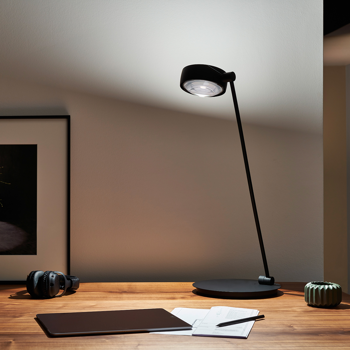 Occhio Sento E tavolo LED Tischleuchte, 60 cm, 2700 K, Ausrichtung: rechts vom Objekt, schwarz matt