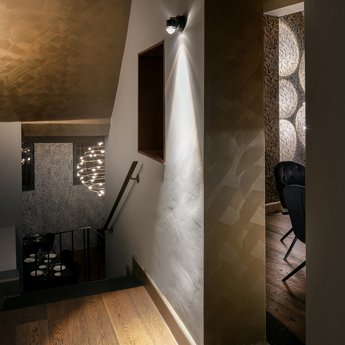 Catellani & Smith EC 301 LED Wandleuchte, schwarz / Messing (Foto: Nava-Rapacchietta)