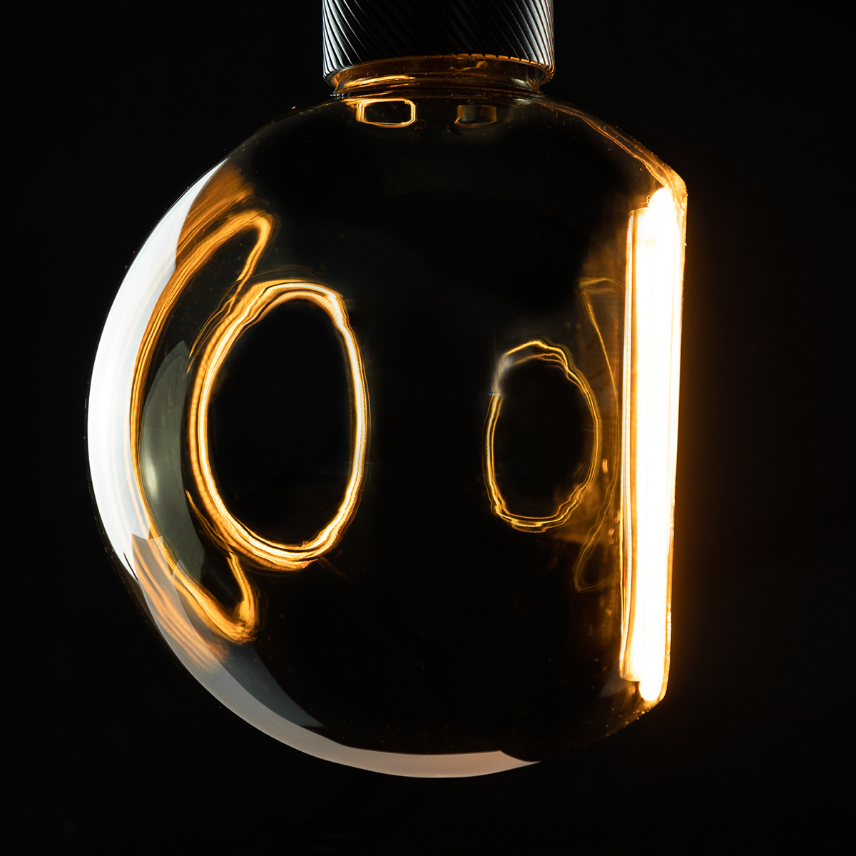 Segula LED Floating Globe 150 90° smokey grau E27, 6 W, 1900 K, dimmbar, Ø: 15 cm