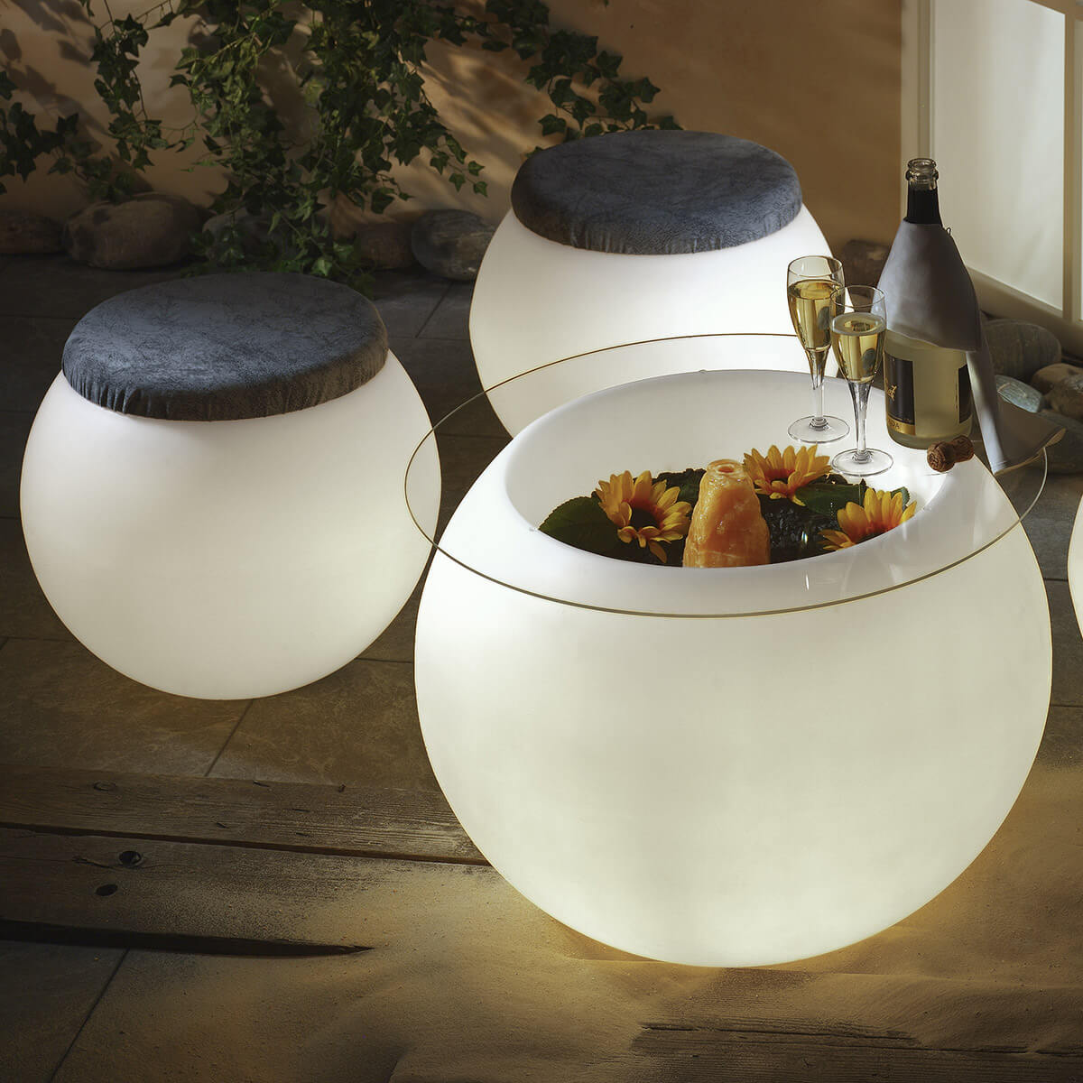 Epstein-Design Flora Dekoleuchte / Pflanztopf, weiß (Sitzpolster oder eine passende Tischplatte sind als Zubehör erhältlich)