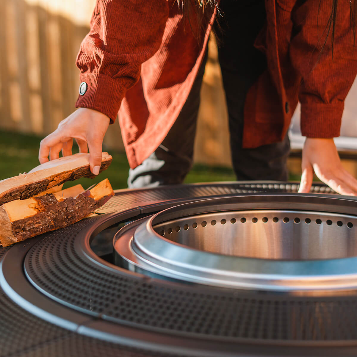 Solo Stove Surround Small Feuerschalentisch, Stahl pulverbeschichtet (Feuerschale nicht inbegriffen)