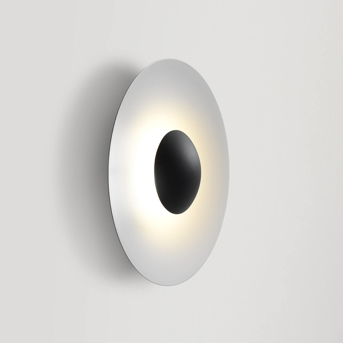 Marset Ginger 32C IP65 LED Wand- / Deckenleuchte, schwarz / weiß