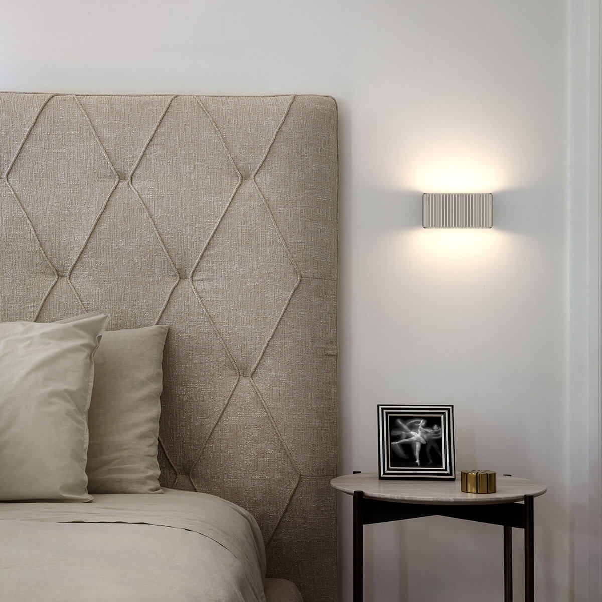 Rotaliana Dresscode W1 LED Wandleuchte, 2700 K, Bronze