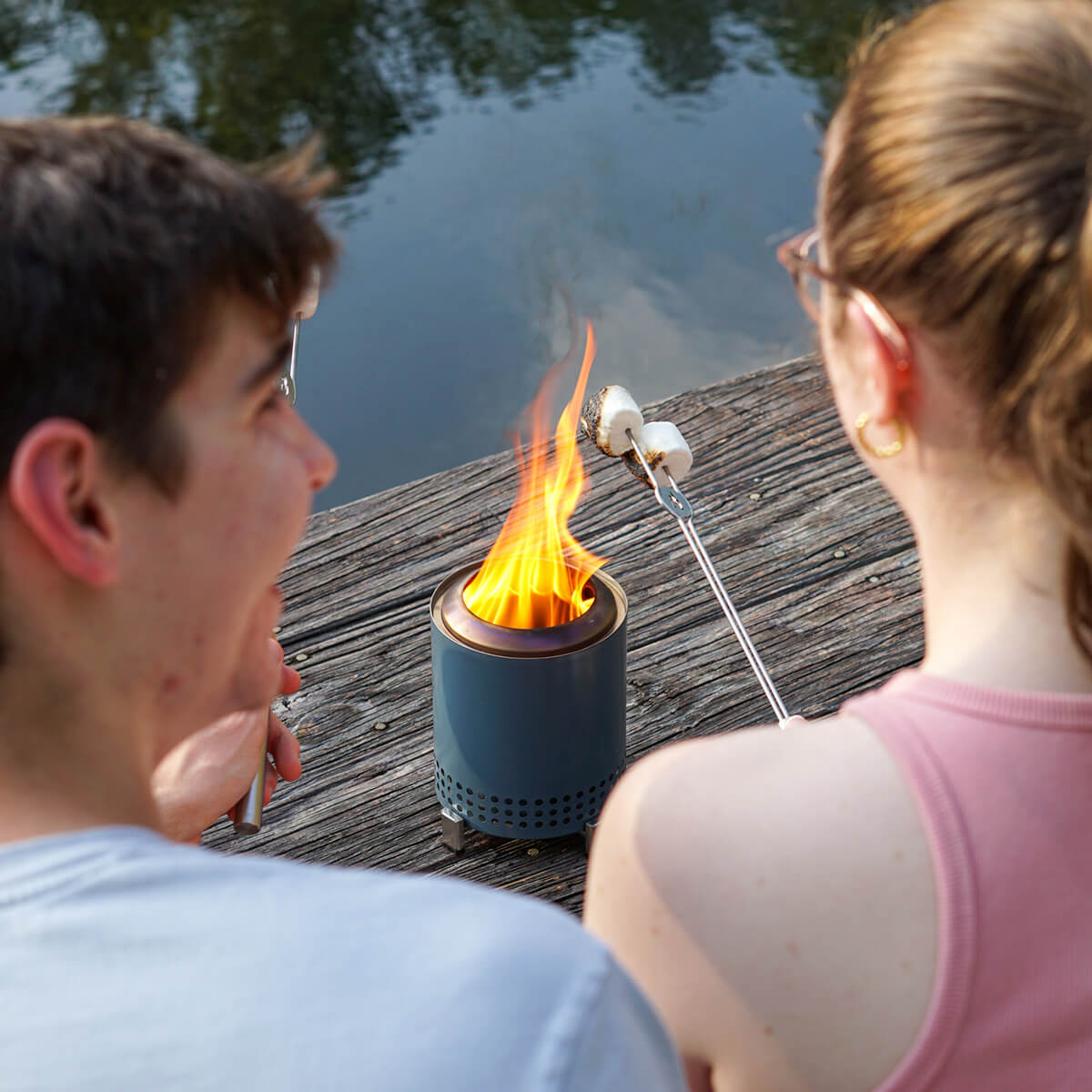 Solo Stove Mesa Tischfeuer & Tischkamin, Water (blau) (Grillspieße als Zubehör erhältlich)