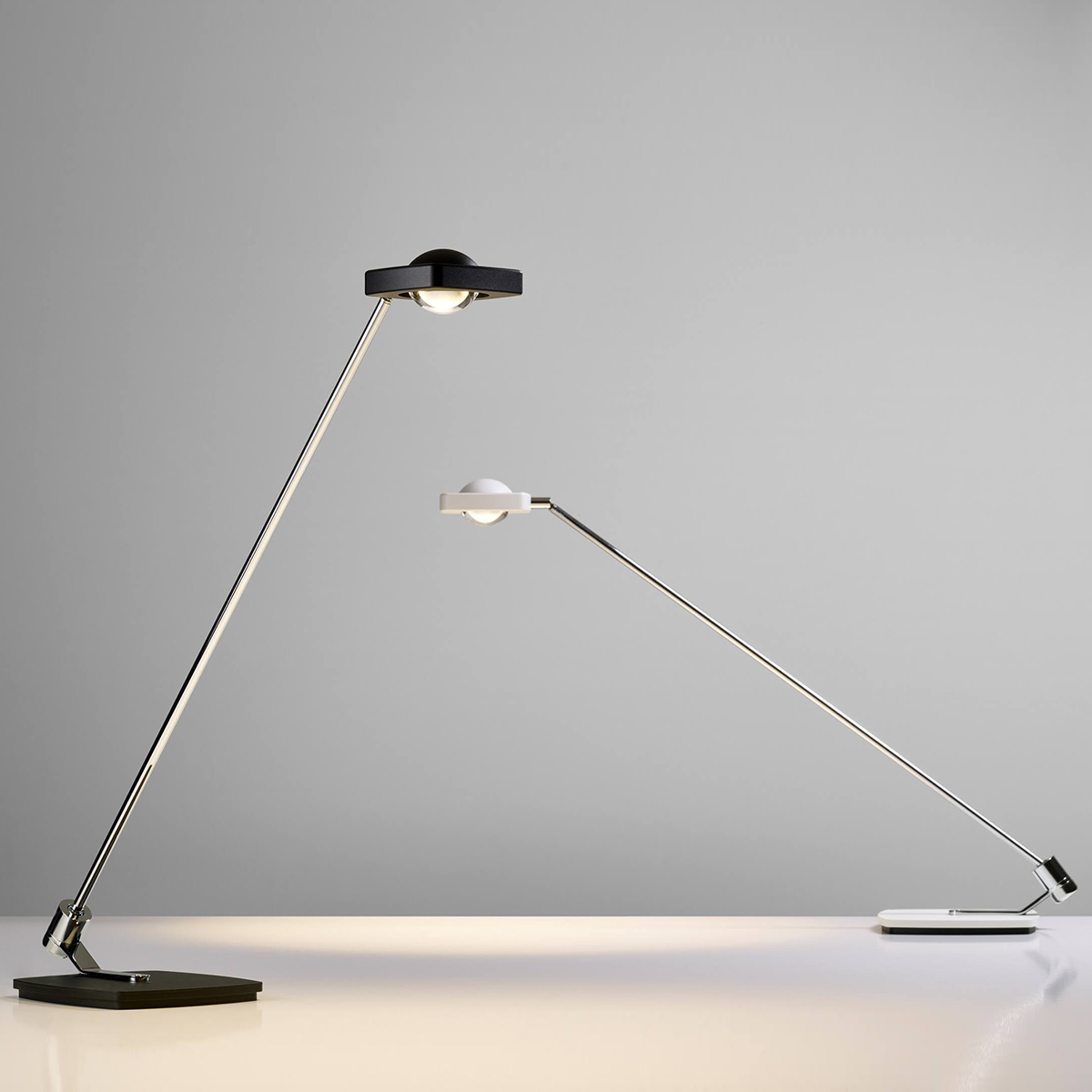 Oligo Kelveen LED Tischleuchte, schwarz matt und weiß matt