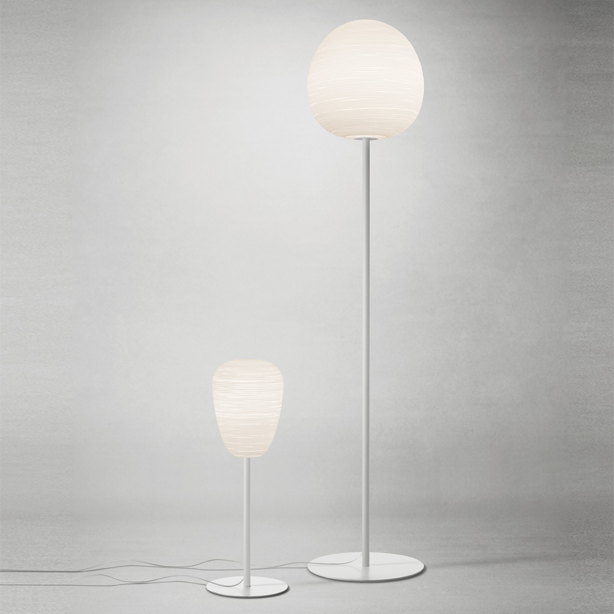Foscarini Rituals XL Terra und Foscarini Rituals 1 Tavolo Alta, bianco (weiß)