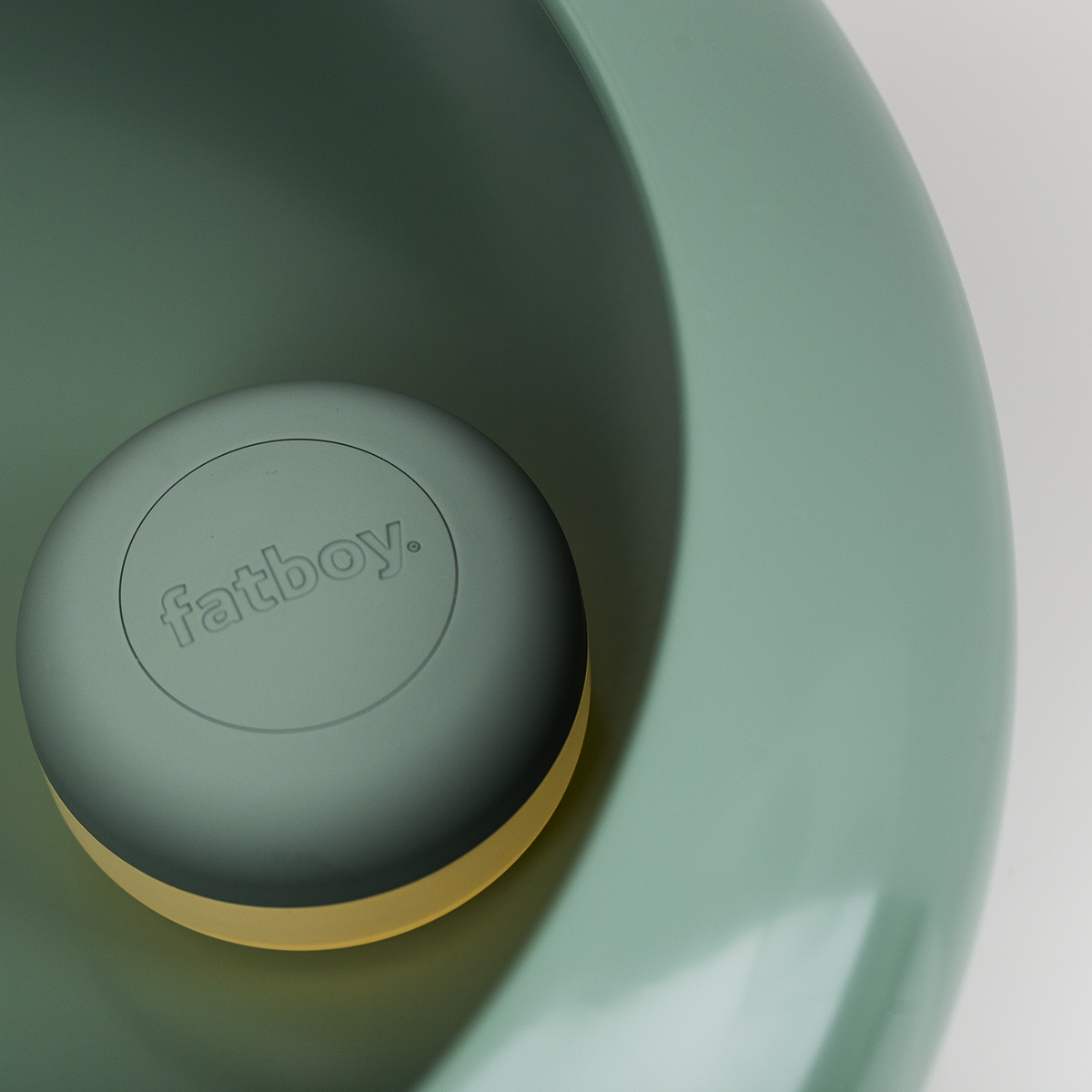 Fatboy Oloha Medium LED Akkuleuchte & Schale, Sage (salbeigrün) (©Leuchtenland.com)