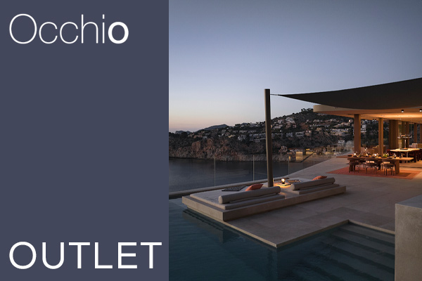 Occhio Outlet mit modernen Designerleuchten auf luxuriöser Terrasse und Wohnbereich am Meer
