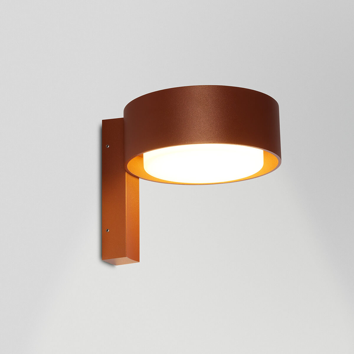 Marset Plaff-on! A IP65 LED Wandleuchte, rostbraun