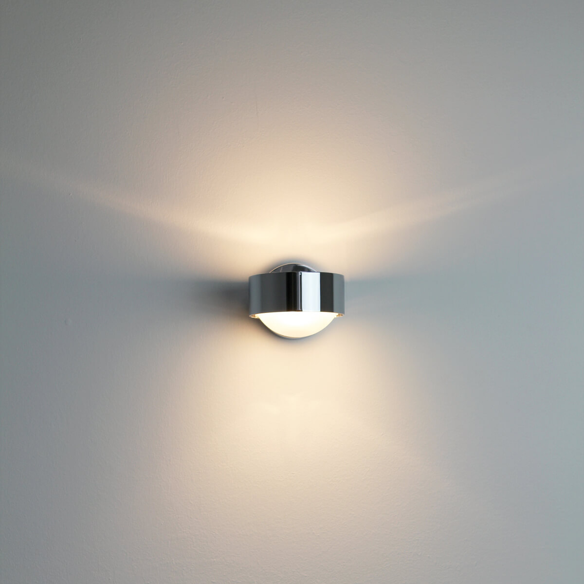Top Light Puk Mini Wall Wandleuchte, Chrom, mit Linse matt / Glas satiniert