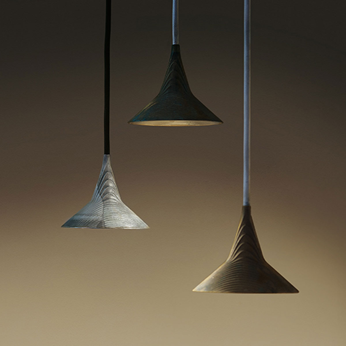 Artemide Unterlinden LED Sospensione, Aluminium und Messing