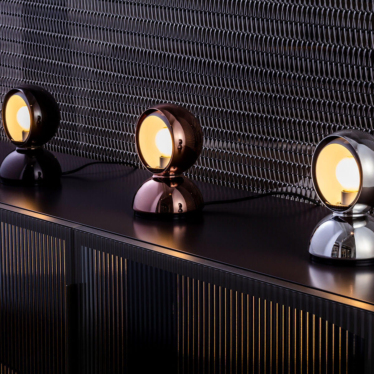 Artemide Eclisse Tavolo, schwarz glänzend, Kupfer und Chrom