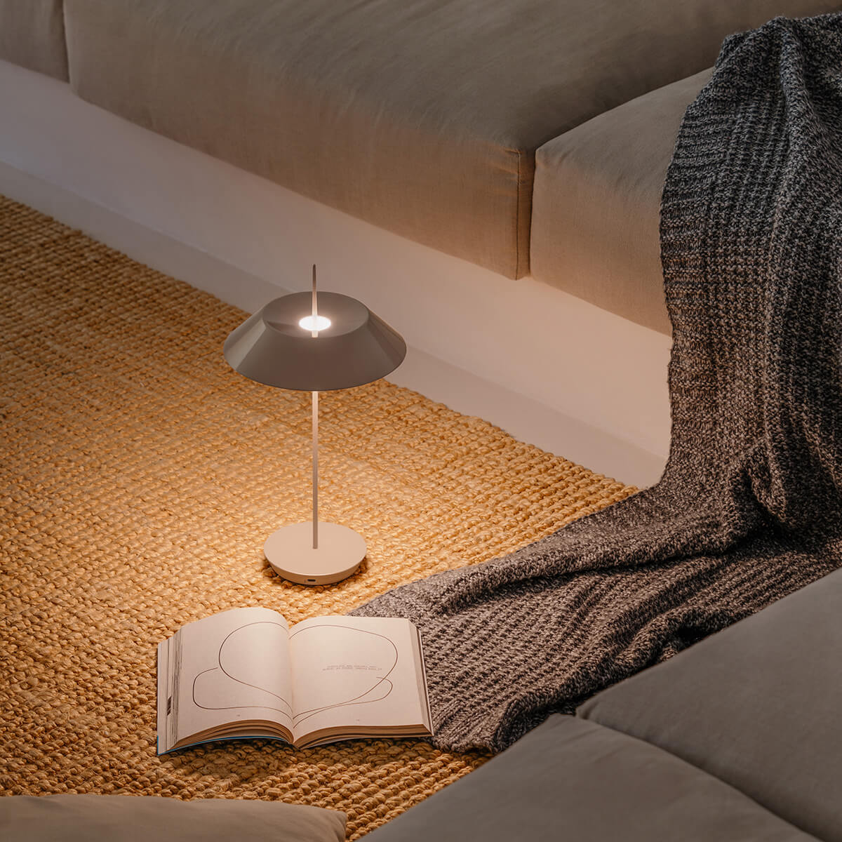 Vibia Mayfair Mini 5495 LED Akkuleuchte, grün