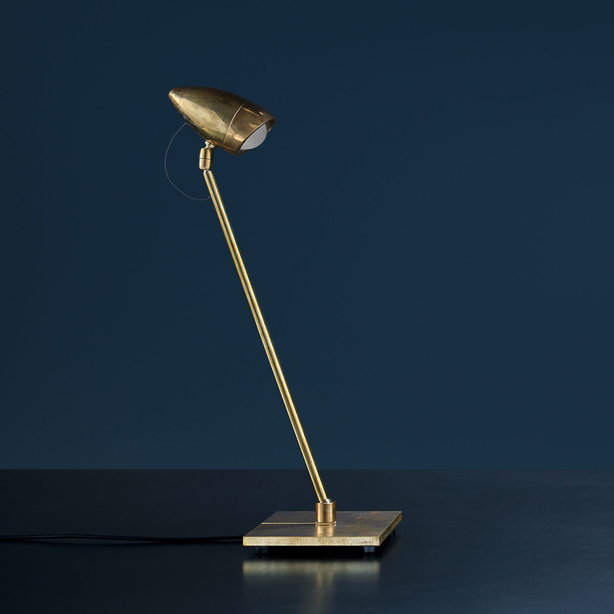 Catellani & Smith CicloItalia T LED Tischleuchte, Messing (ausgeschaltet) (Foto: Nava-Rapacchietta)