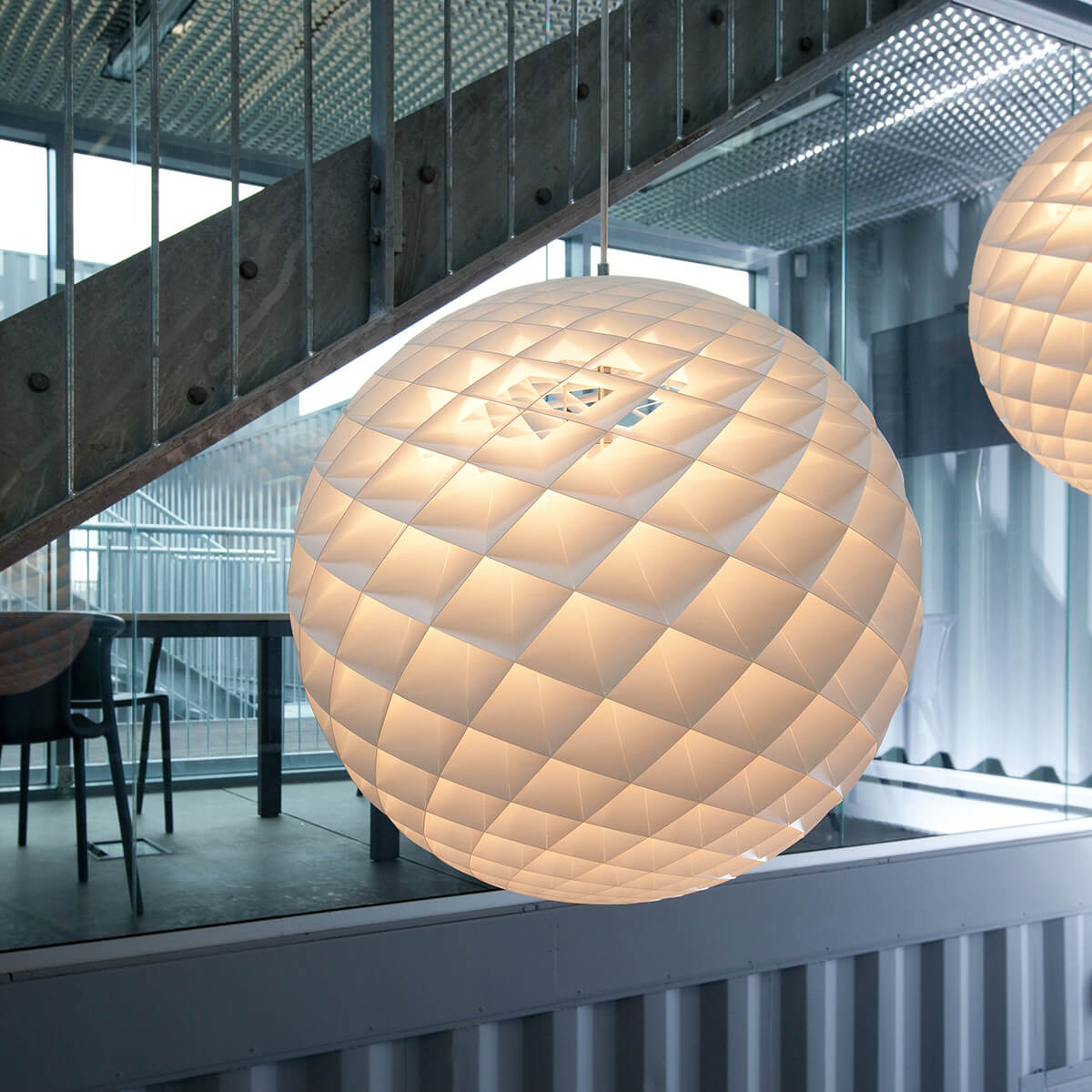 Louis Poulsen Patera LED Pendelleuchte, weiß matt