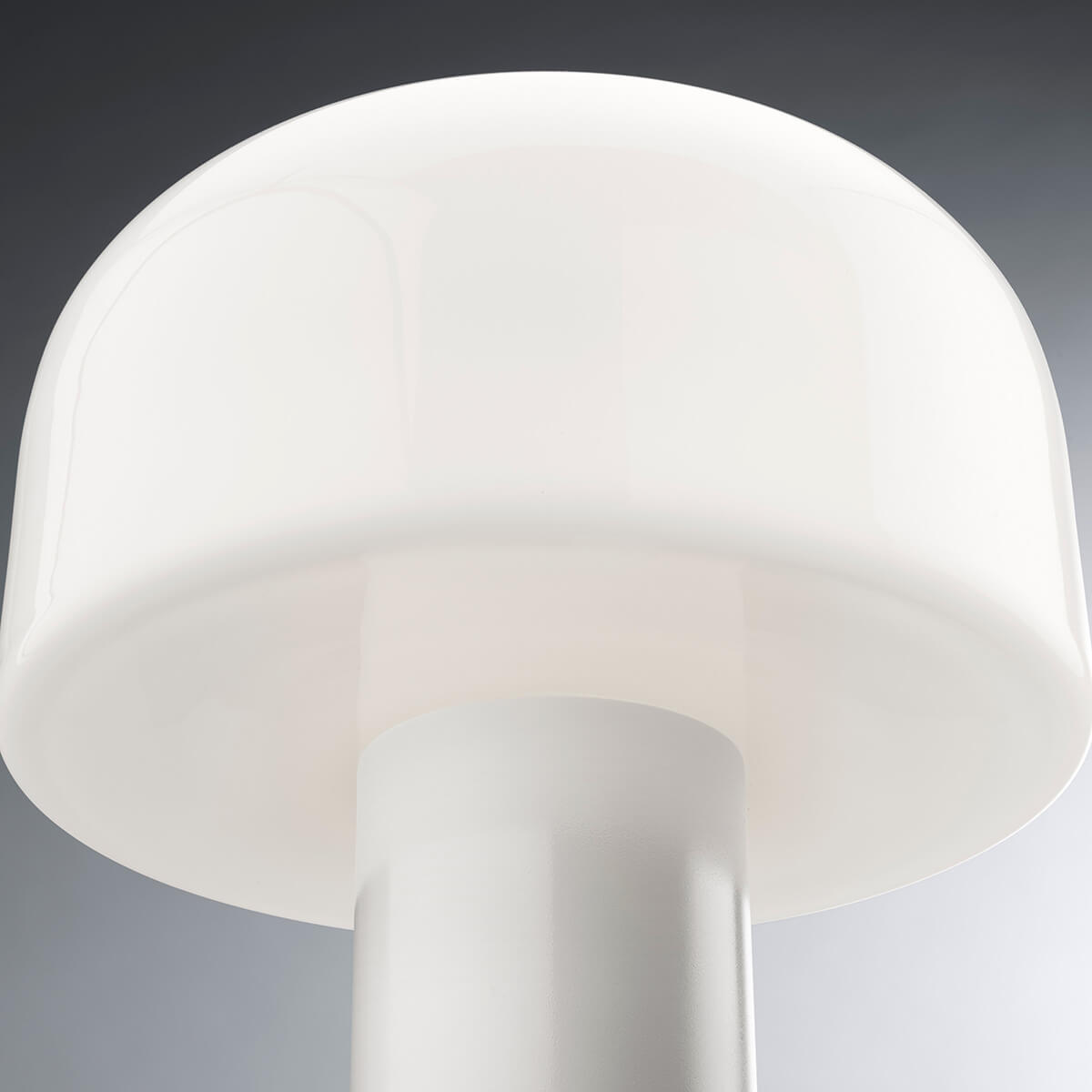 Flos Bellhop Glass T Tischleuchte, weiß
