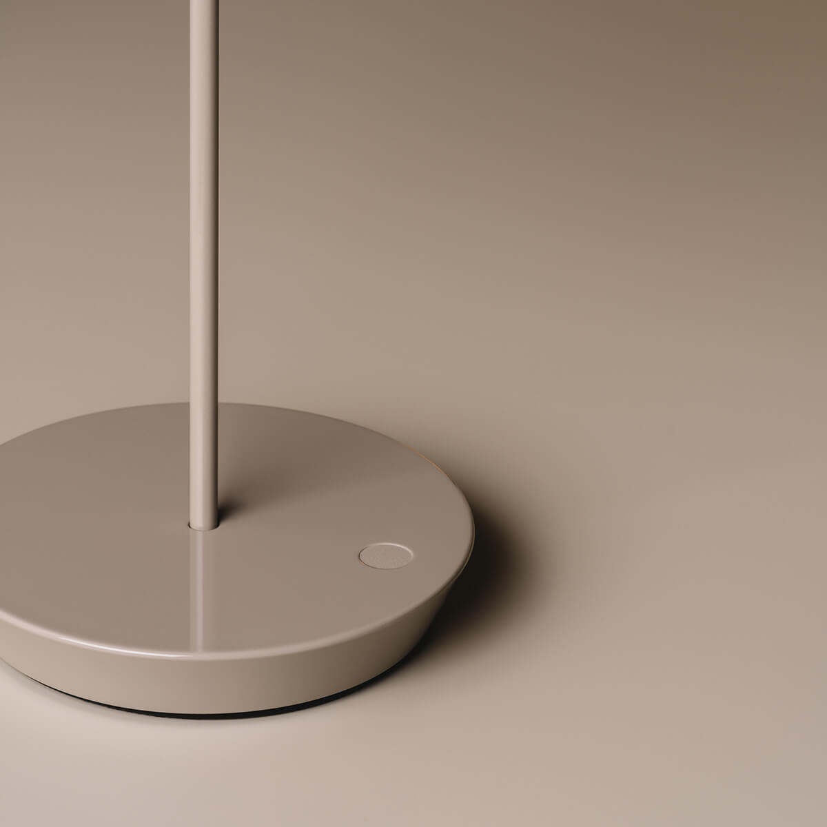 Vibia Mayfair Mini 5495 LED Akkuleuchte, beige, Touchdimmer