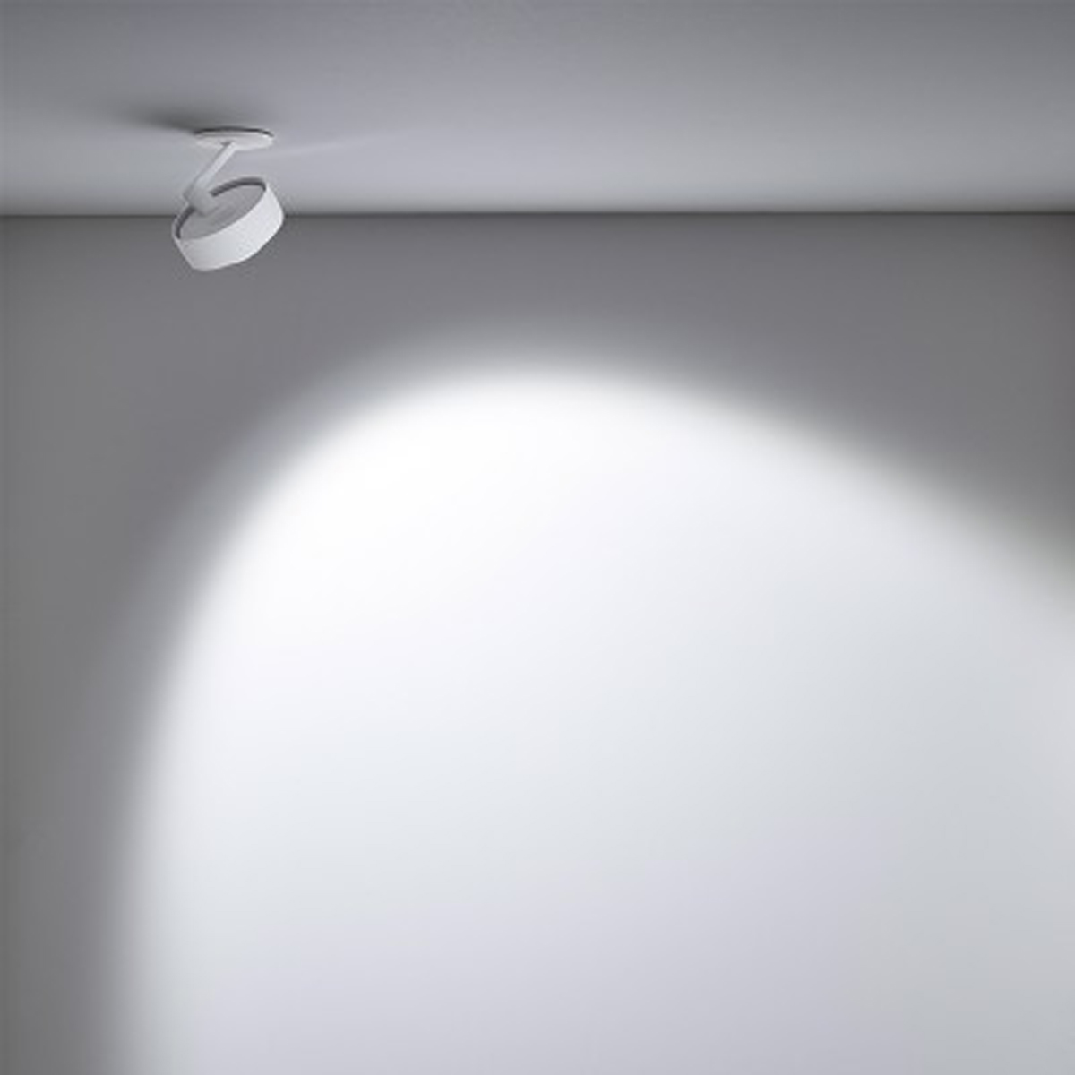 Occhio Più alto 3d S80 LED Deckenstrahler, weiß matt, 80° / Linse + soft edge Glas