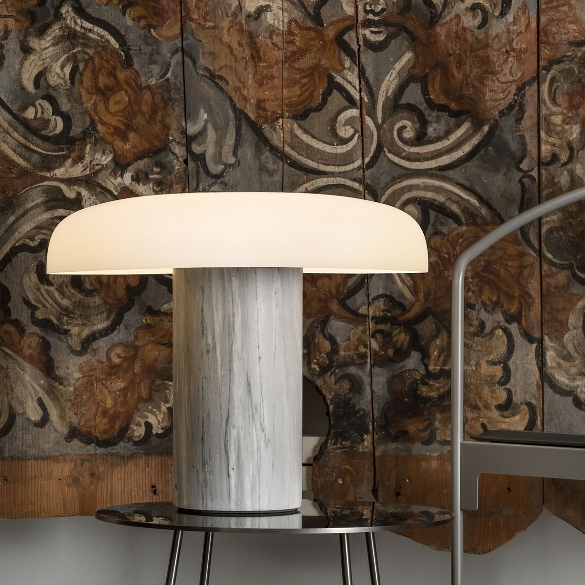 Fontana Arte Tropico Grande LED Tischleuchte, Bardiglio-Marmor hellgrau