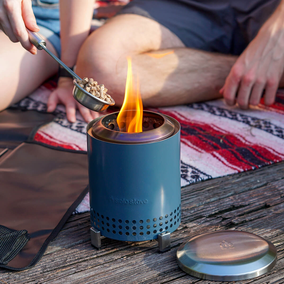 Solo Stove Mesa Tischfeuer & Tischkamin, Water (blau) (Pellet-Schaufel als Zubehör erhältlich)