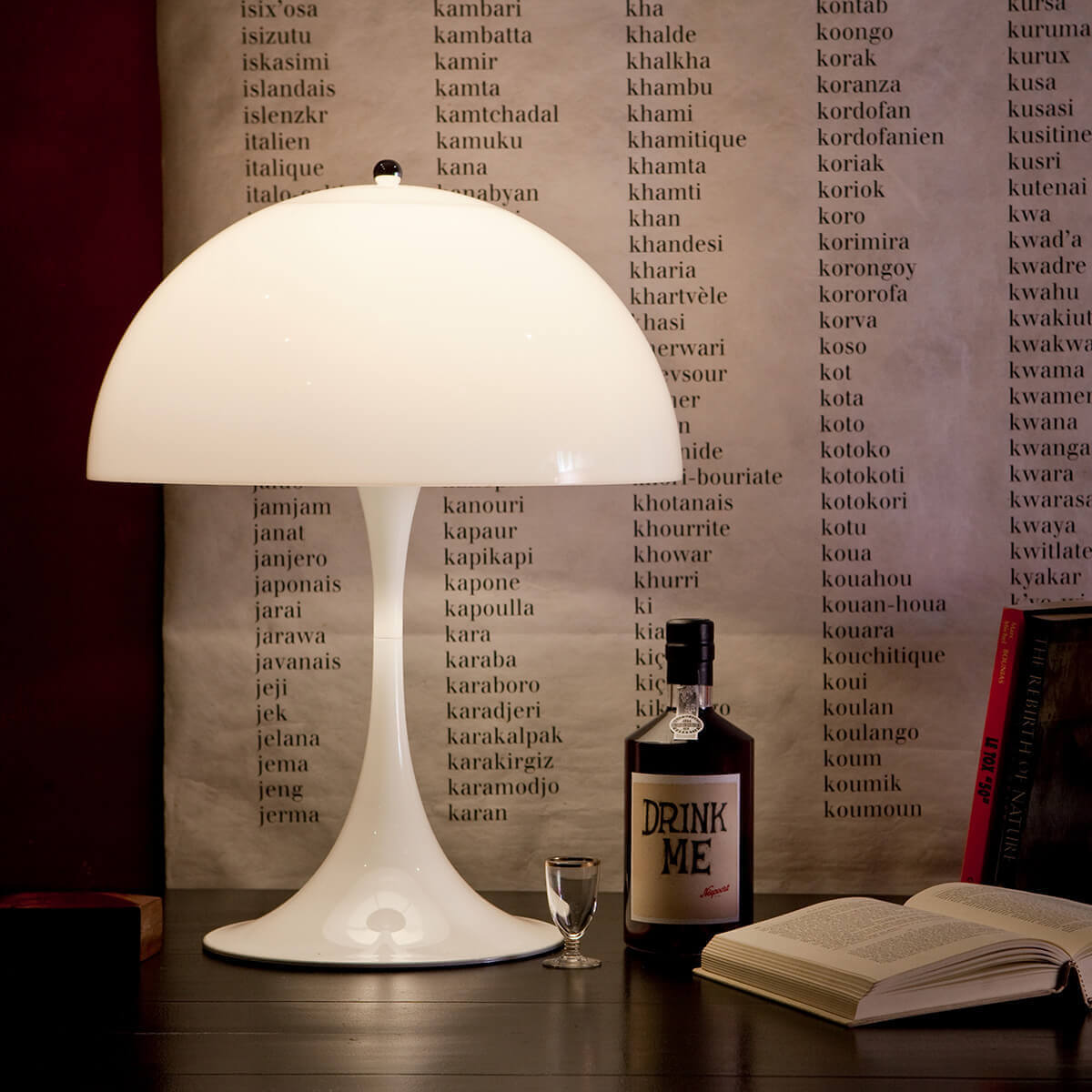 Louis Poulsen Panthella 400 Tischleuchte, Acryl opalweiß – Design by Verner Panton