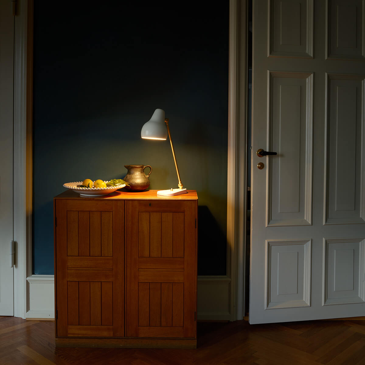 Louis Poulsen VL38 LED Tischleuchte, weiß