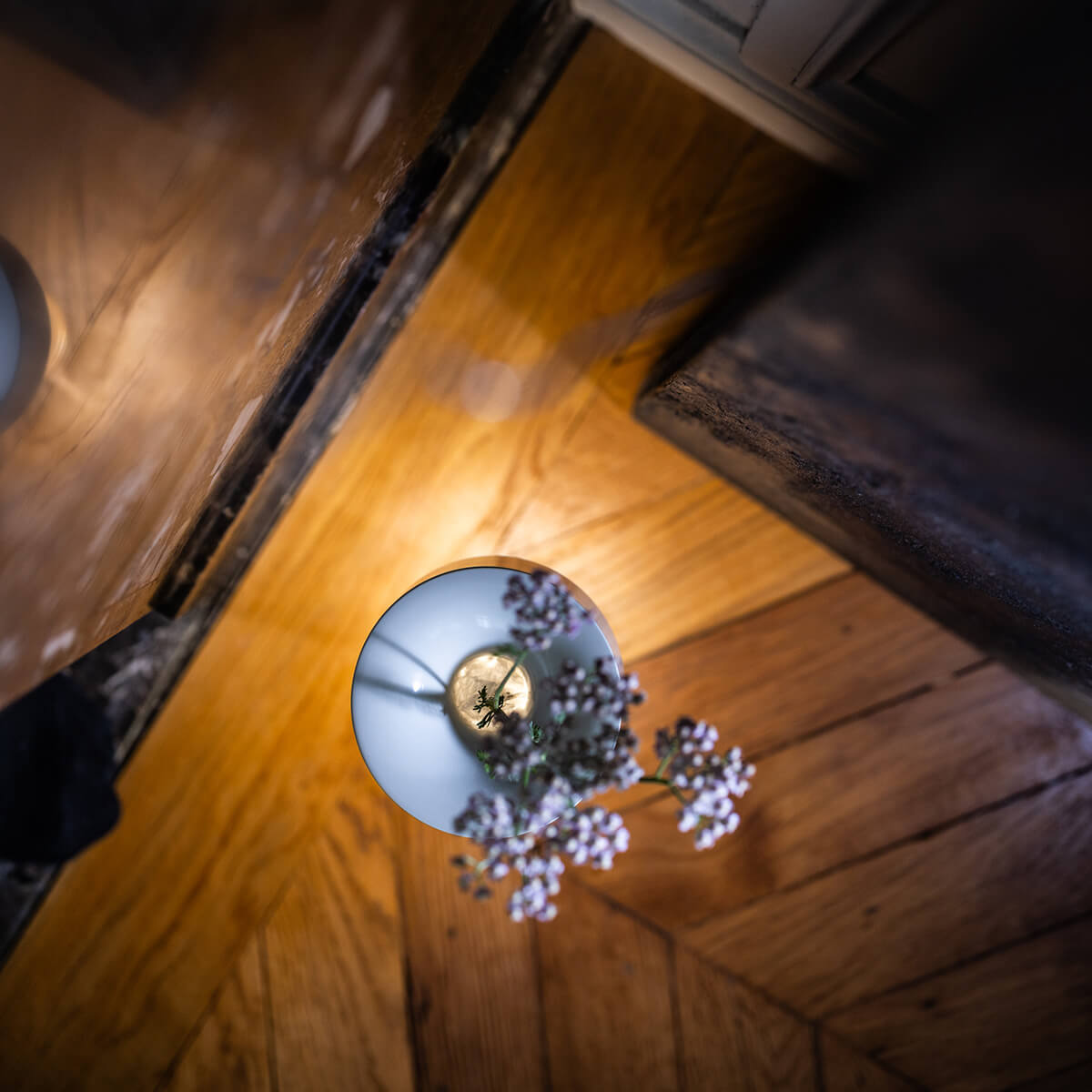 Foscarini Fleur LED Tavolo Akkuleuchte & Vase, bianco (weiß)