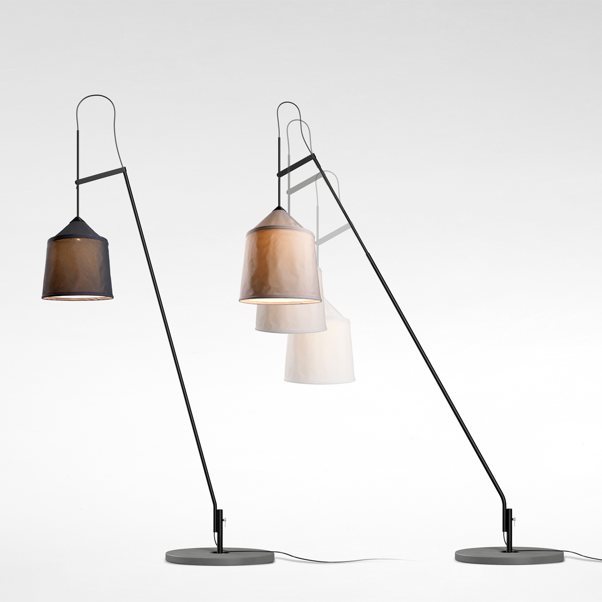 Marset Jaima P207+43 IP65 LED Stehleuchte, Schirm: grau, und Jaima P307+71 IP65 LED Stehleuchte, Schirm: beige