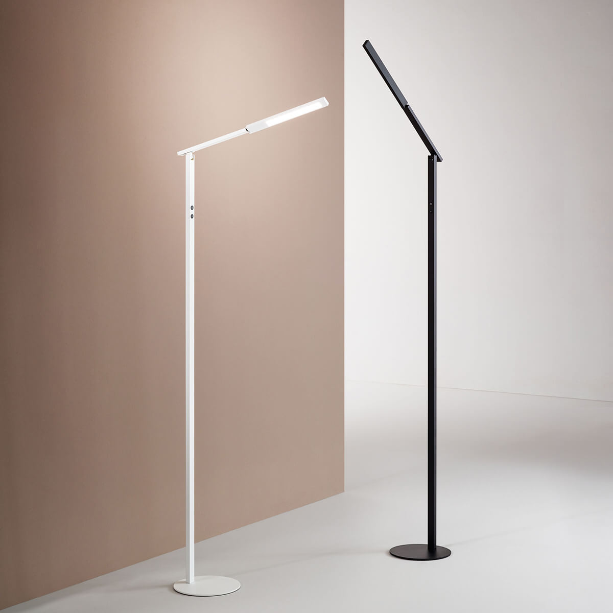 Fabas Luce Ideal LED Leseleuchte, weiß und schwarz