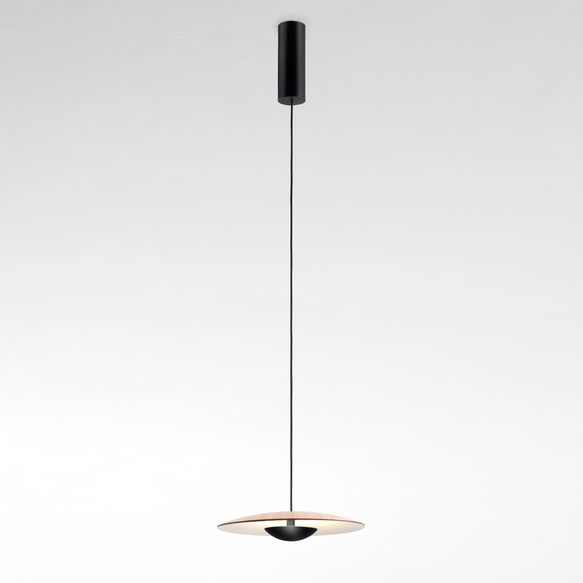 Marset Ginger 20 LED Pendelleuchte, Eiche, innen: weiß