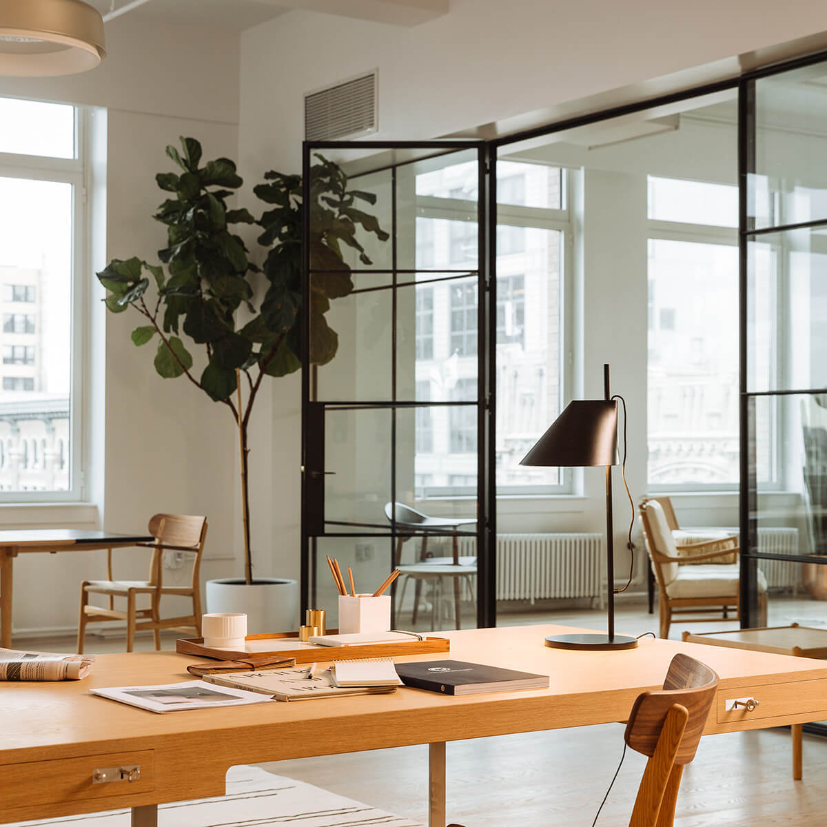 Louis Poulsen Yuh LED Tischleuchte, schwarz