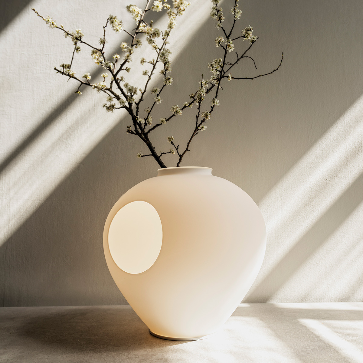 Foscarini Madre LED Tavolo & Vase, bianco (weiß) (Deko nicht inbegriffen)