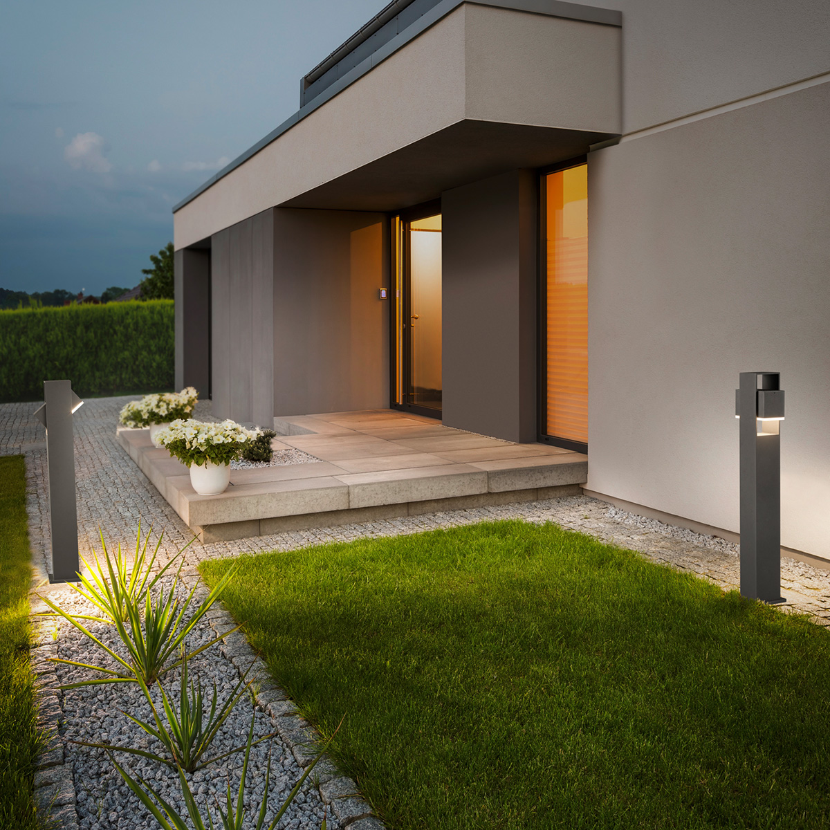 Helestra Isy LED Pollerleuchte, graphit / Glas satiniert