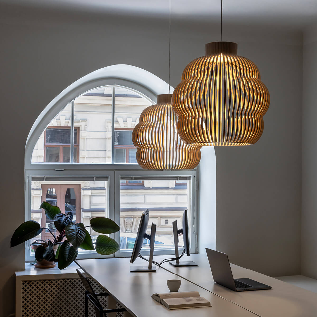 Secot Design Kumulo 5200 Pendelleuchte, schwarz laminiert und Birke natur